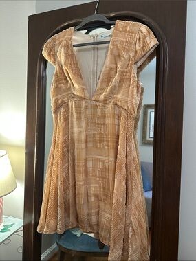 Kimchi Blue Beige Textured Mini Dress
